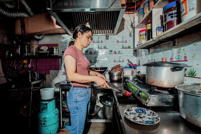 Binondo Bites Manila Food Tour with 15+ Tastings - Group Size, Walking, and Weather