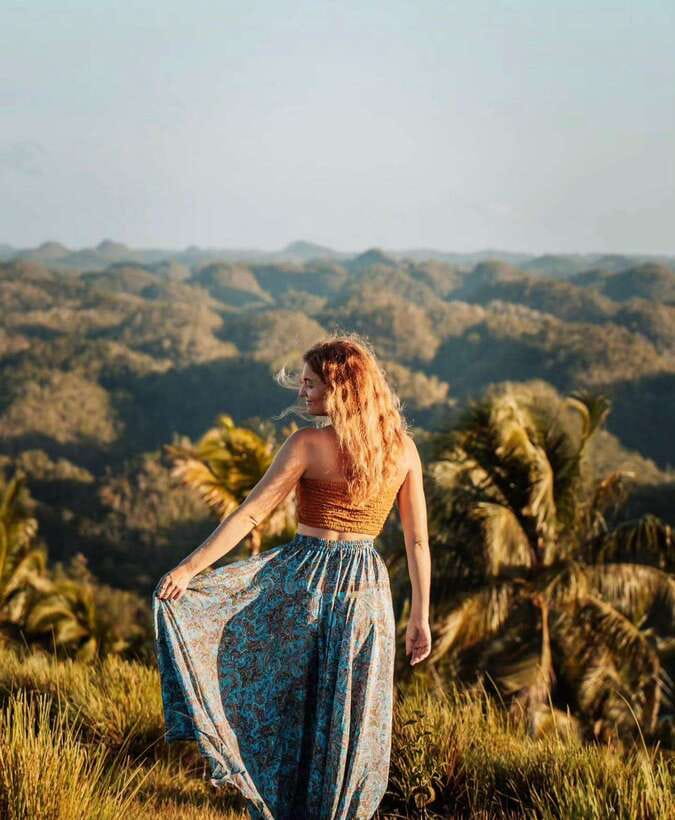 Bohol: Budget Chocolate Hills & Tarsiers -Backpacker Special - Transport, group feel, and the no-guide tradeoff