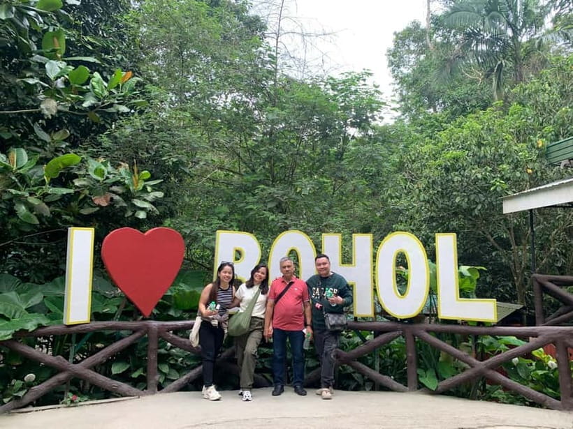 Bohol: Chocolate Hills, Tarsier, and Loboc River Tour - Key points to know before booking