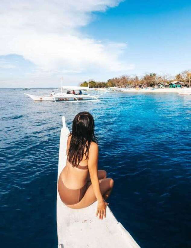 Bohol: Dolphin Watching & Sea Turtle Swim Island Tour - The boat ride from Panglao to Balicasag