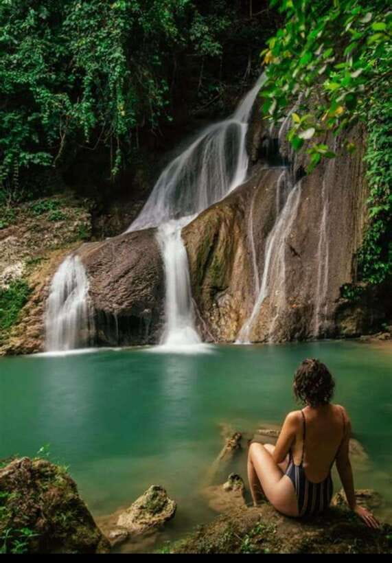 Bohol: Waterfall Hopping & Secret Jungle Trails Guided Tour - Small groups and the value of local guides
