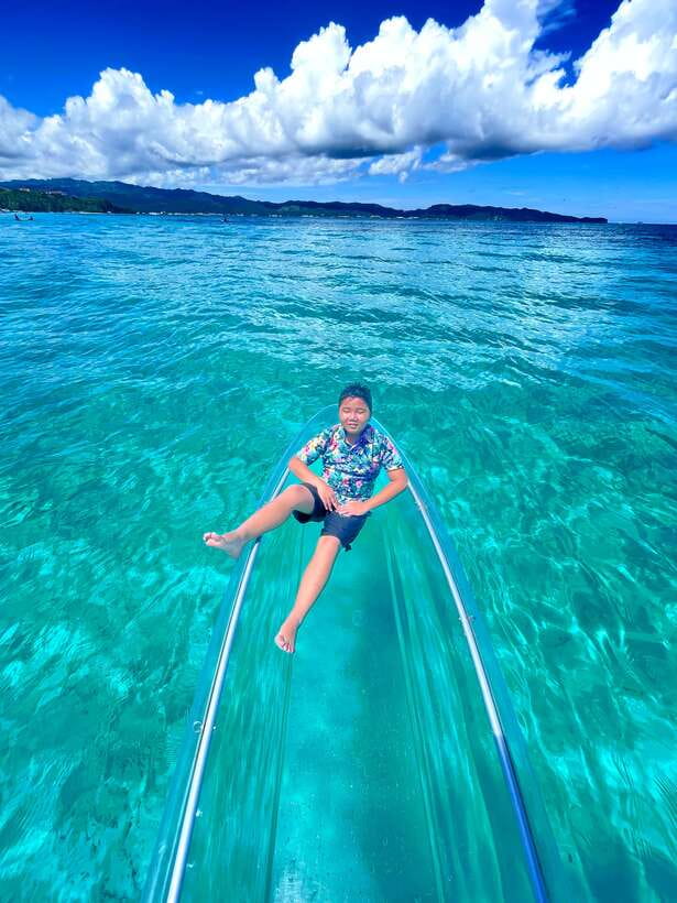 Boracay - Crystal Kayak phot-op Experience - The Guide Makes the Difference