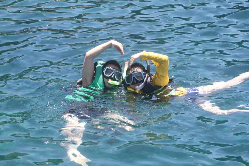 Boracay: Island and Beach-Hopping Boat Tour with Snorkeling - Puka Beach, Boracay’s breezy first stop