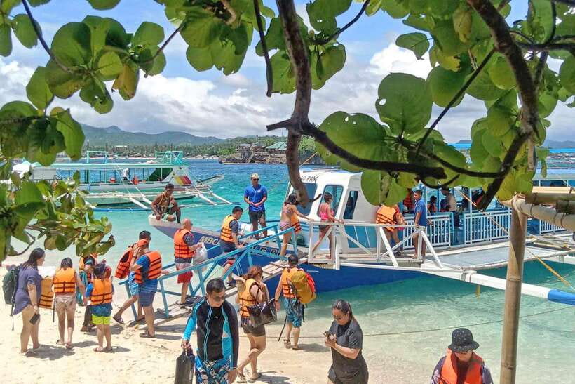 Boracay: Island Boat Tour with Crystal Cove Entry - Key points to know before you book