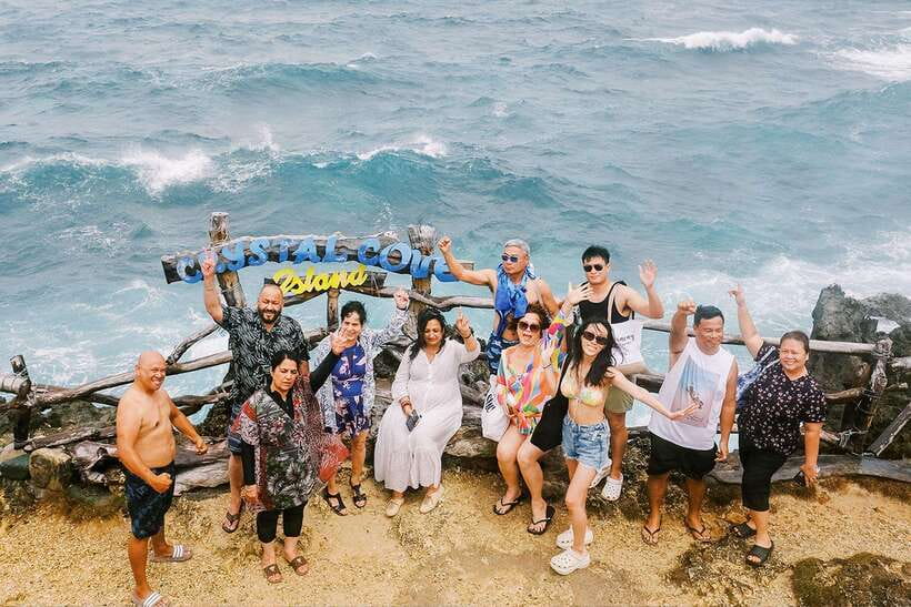 Boracay: Island Boat Tour with Crystal Cove Entry - Who will get the most from this tour