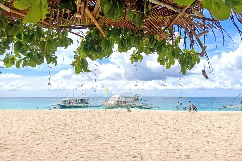 Boracay: Island Boat Tour with Crystal Cove Entry - What this Boracay boat tour is really like