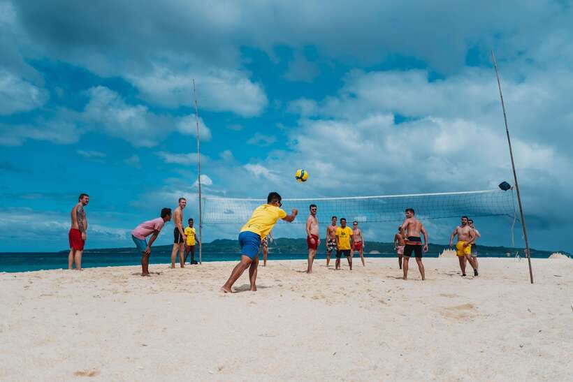 Boracay: Island Hopping & Cliff Jumping by Haqqy Life - Meeting at Frendz Resort & Hostel