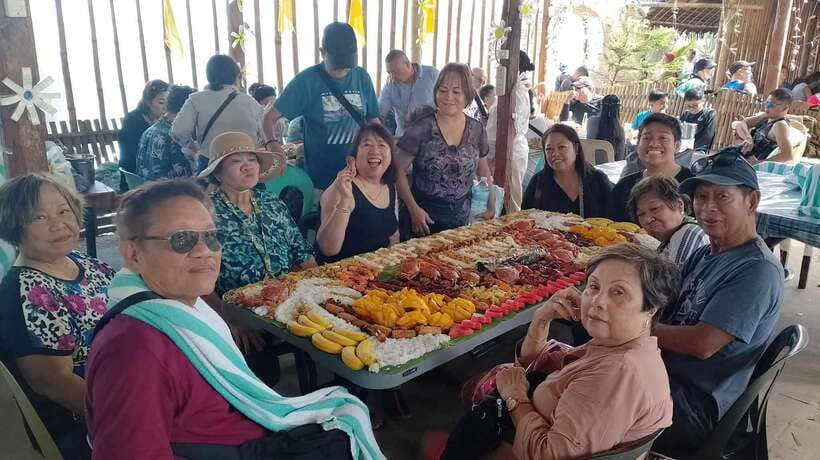 Boracay Island Hopping Experience - Lunch aboard the boat