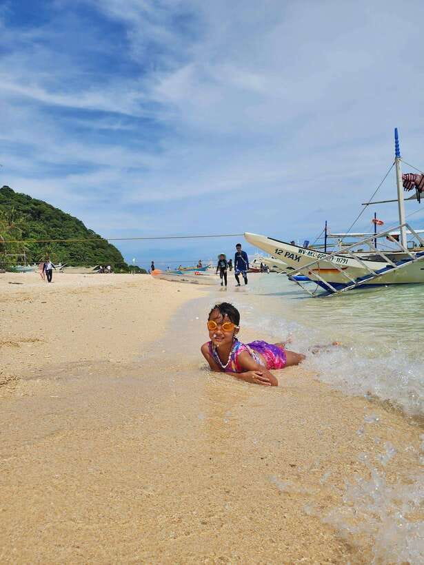 Boracay: Island Hopping | Pick-up at the Hotel - A half-day on Boracay’s surrounding waters