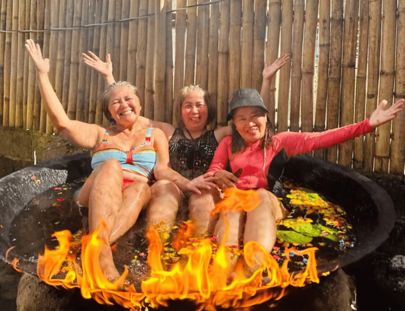 Boracay: Island Hopping with Lunch, Helmet Diving & ATV - Magic Island: pay extra for more free time