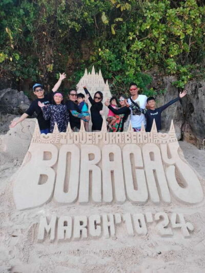 Boracay: Island Hopping with Snorkeling and Crystal Cove