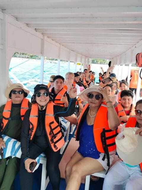 Boracay: Island Hopping with Snorkeling and Crystal Cove - Snorkeling with gear provided