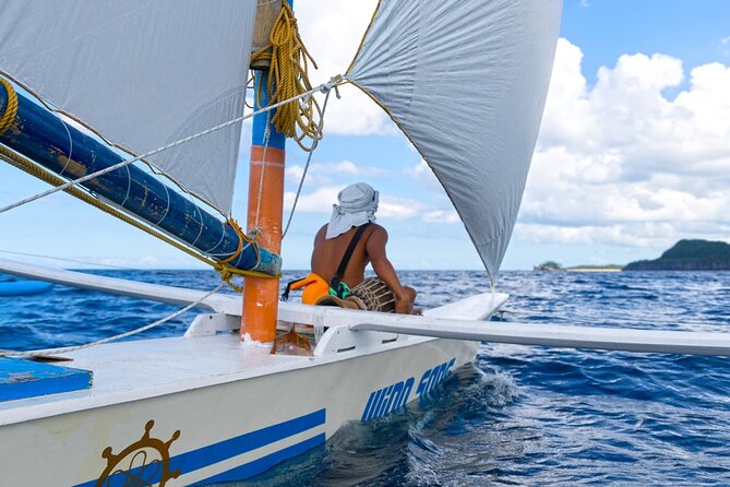 Boracay: Paraw Sailing - A traditional paraw, not a standard sightseeing boat