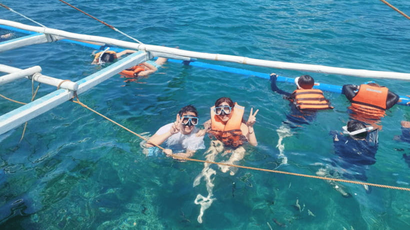 Boracay: Private Island Boat Tour and Lunch with Seaview - What the $50 price really buys
