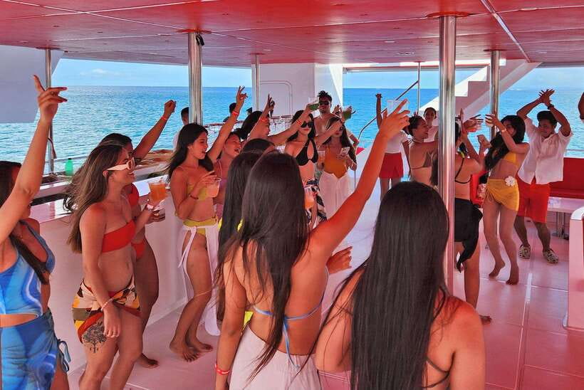 Boracay: Red Whale Party Cruise w/ Snacks & Water Activities - Choosing between the slide, kayaks, and paddleboards