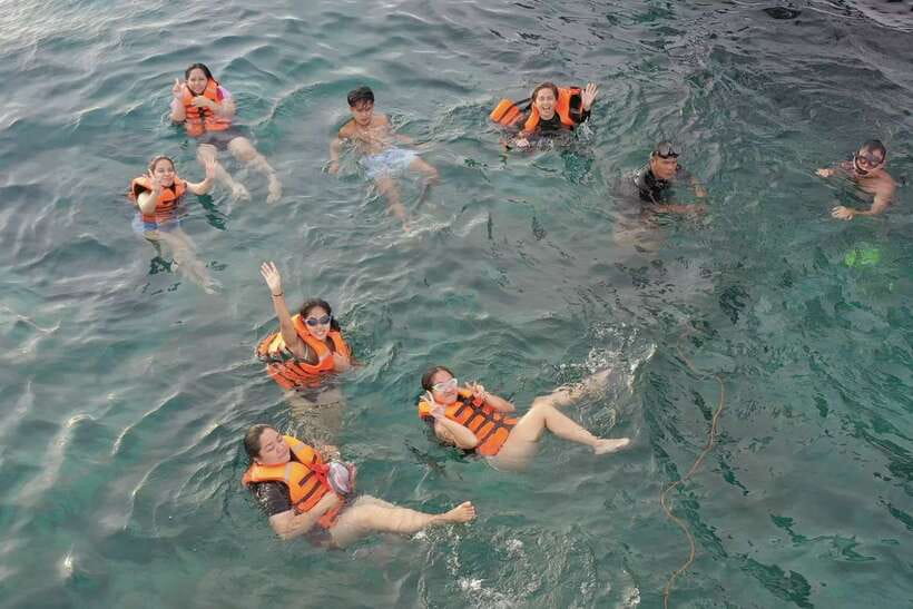 Boracay: Sunset Boat Party with Snacks - Is $22 a Fair Price?