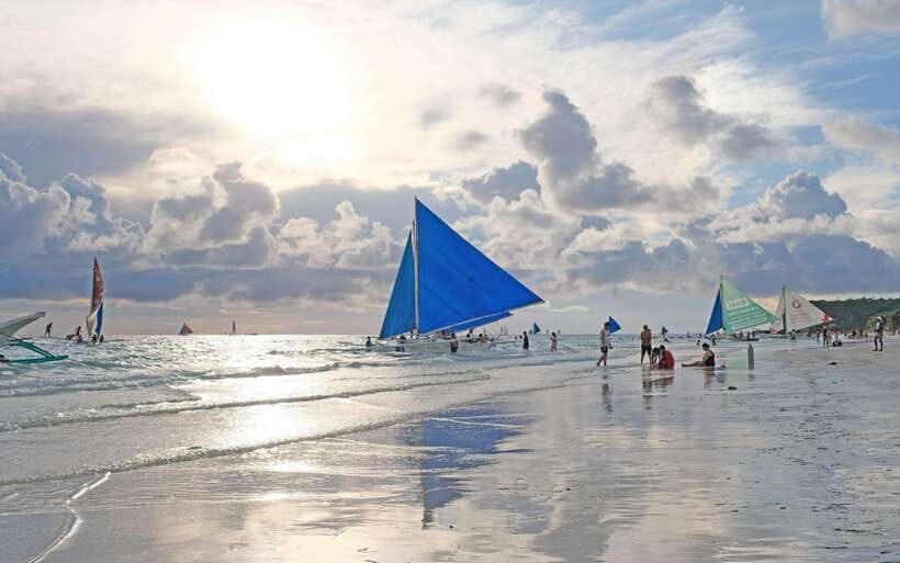 Boracay: Sunset Paraw Sailing Trip - Should You Book the Boracay Paraw Ride?