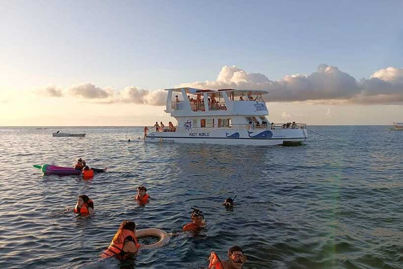 Boracay: Ultimate Party Cruise aboard the Andy World Yacht - Is $31 a fair price?
