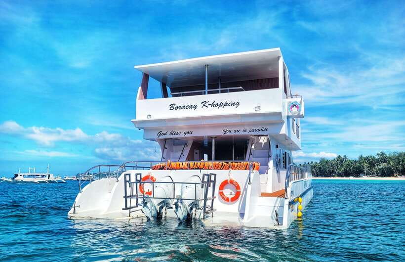 Boracay: Ultimate Party Cruise aboard the Andy World Yacht - Meeting point and practical planning