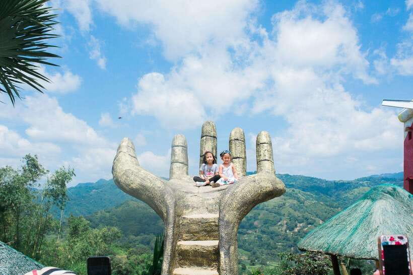 Cebu City Tour: Private Tour - Temple of Leah and the city from above