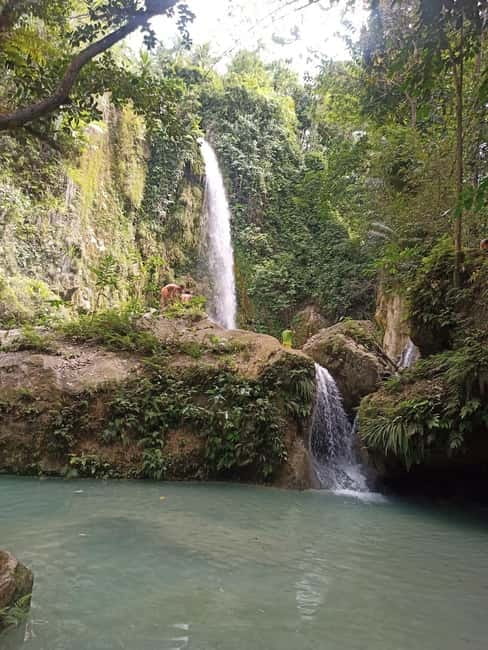 Cebu: Dao, Inambakan, Kawasan and Mantayupan Waterfalls Trip - Lunch in Badian keeps the schedule moving