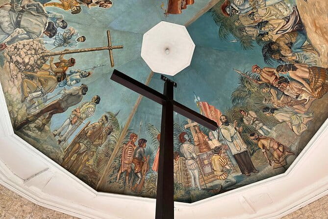 Cebu: Exploring Cebu City's rich history and Uphill Tour - Lunch at House of Lechon