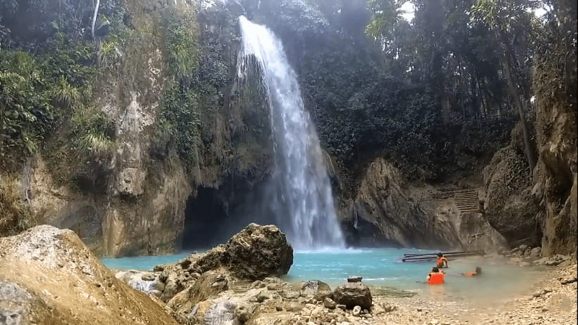 Cebu: Inambakan, Kawasan, and Mantayupan Waterfalls Tour - Private transport makes a big route more manageable