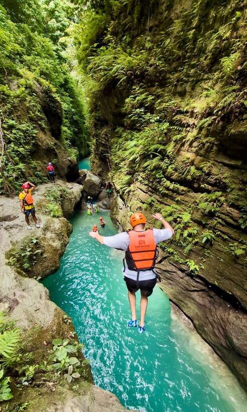 Cebu: Kawasan Canyoneering with Ziplining Adventure - Three hours among gorges, pools, and waterfalls
