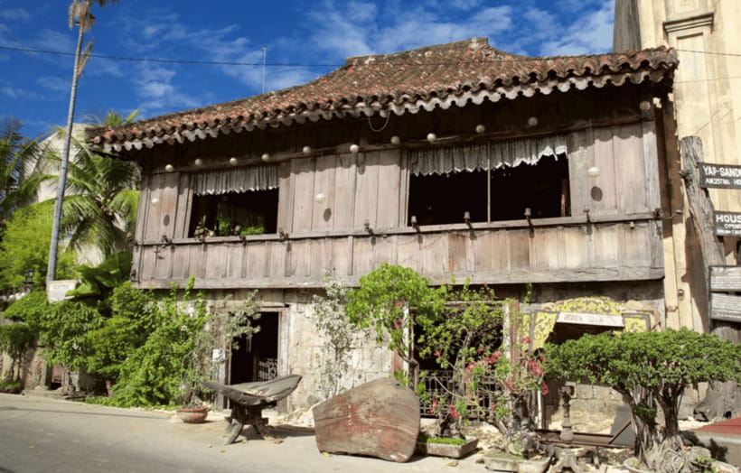 Cebu & Lapu-Lapu City Tour With Lunch at House of Lechon - Alegre Guitars: a hands-on look at Cebu craft