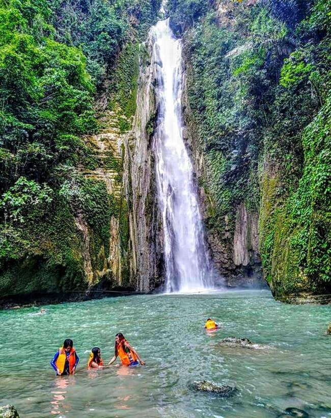 Cebu: Moalboal Island Hopping and Mantayupan Falls Day Trip - Key points to know before booking
