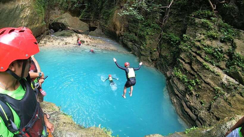 Cebu: Moalboal Sardines Run Snorkel & Kawasan Canyoneering - Entering Kawasan’s canyons
