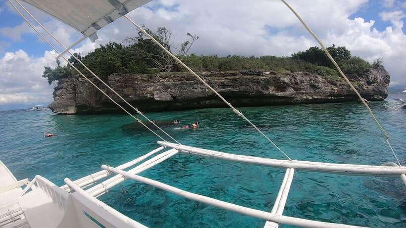 Cebu: Moalboal Scuba Diving, Sardines Run & Pescador Snorkel - Pescador Island brings coral and open water
