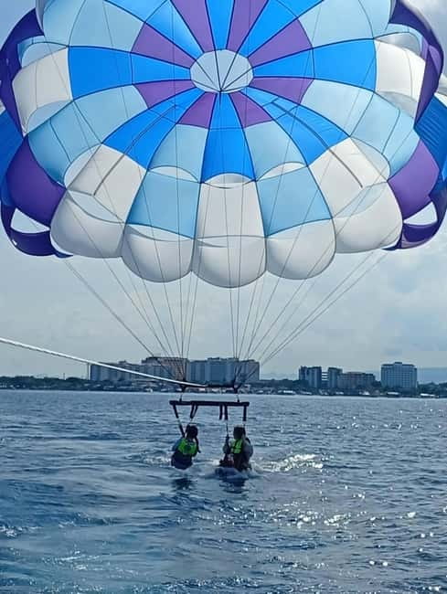 Cebu: Parasailing Ride Experience - What the 15-minute parasail flight feels like