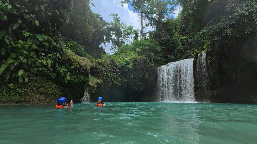 Cebu: Whale Shark Swim and Kawasan Canyoneering Tour - Oslob at sunrise: beautiful animals, complicated ethics
