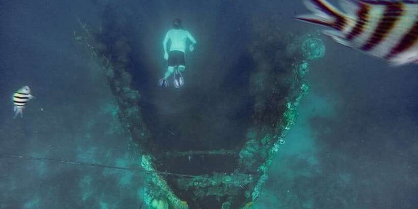 Coron: Barracuda Lake, Skeleton Wreck, Twin Lagoon Boat Tour - Twin Lagoon and the final photo stop