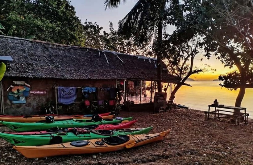 Coron: Coron Island Sunset Kayaking trail - Paddling through calm channels at 4:15 PM
