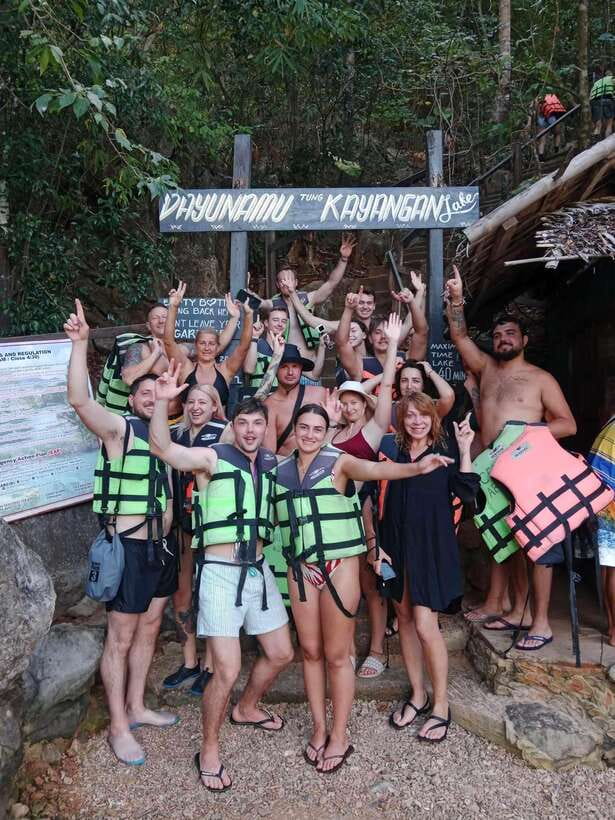 Coron Island Tour: 5 Top Attractions & Island Buffet Feast - The 8:00 to 9:00 AM pickup in Coron Town