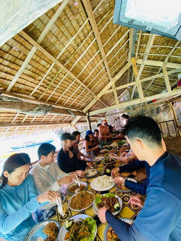 Coron/Palawan: Coron Super Ultimate Tour with Lunch - The real group-tour tradeoff