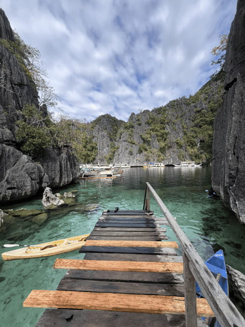 Coron: Private Boat Hire with Guided Tour and Lunch on Beach - Key points before you book