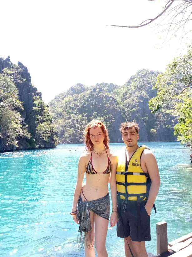 Coron: Super Ultimate Island-Hopping with Lunch & Transfers - Kayangan Lake begins with a climb