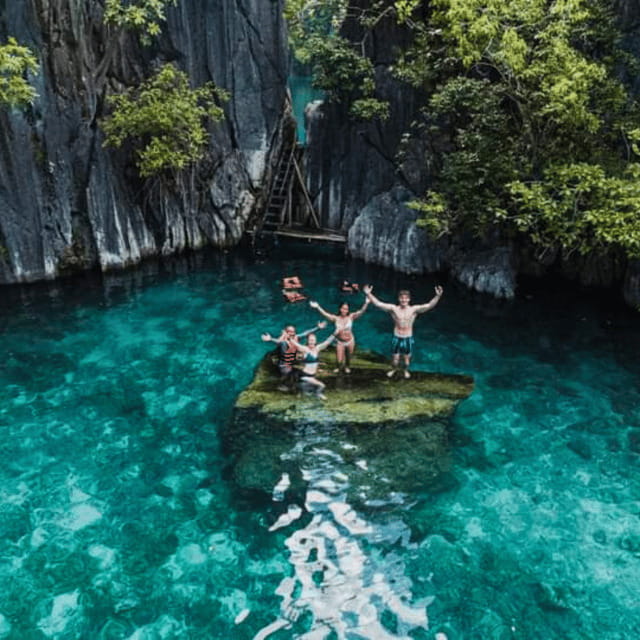 Coron: Super Ultimate Island-Hopping with Lunch & Transfers - The wreck stop adds wartime history to the day