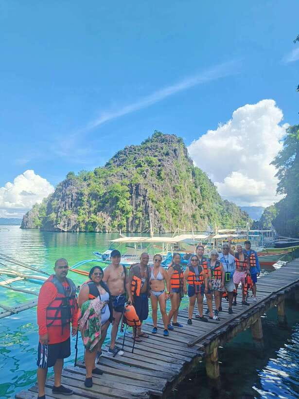 CORON TOUR - PRIVATE BOAT RENTAL with LUNCH (7 Destinations) - Why this private Coron boat day works