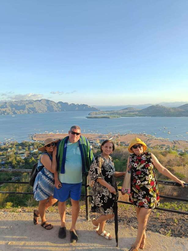 Coron Town Tour: Maquinit Hotspring & Mt. Tapyas Trekking - Cashew House Store and local shopping