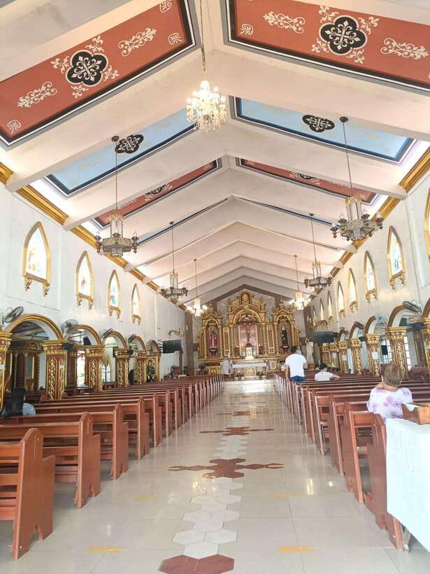 Coron Town Tour: Maquinit Hotspring & Mt. Tapyas Trekking - Coron Town Plaza and the everyday center