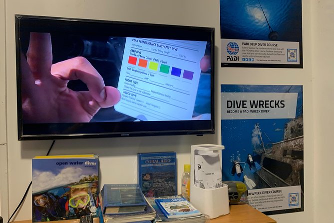 DiveGurus - Open Water Diver Course SSI/PADI - Your first step toward scuba certification