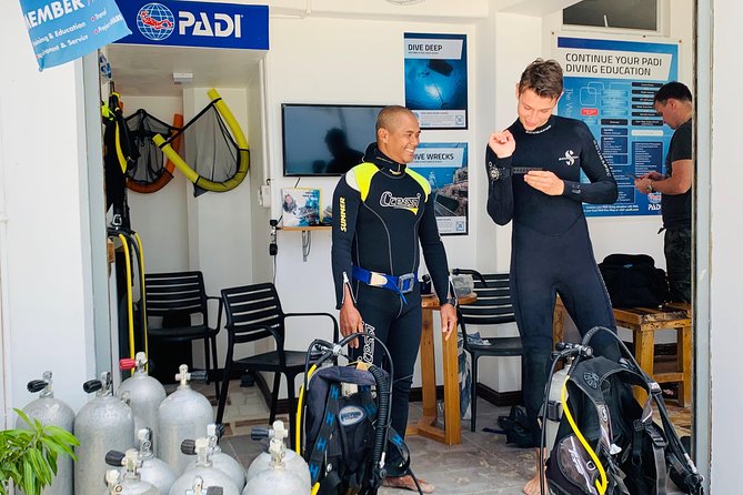 DiveGurus - Open Water Diver Course SSI/PADI - Four boat sessions at local sites