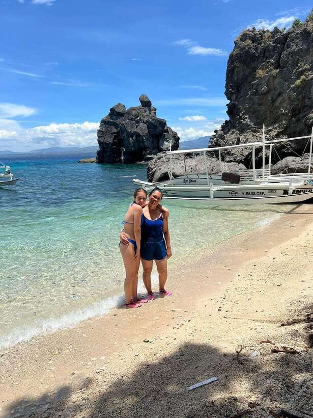 Dumaguete Apo Island Snorkel with turtle Tour - Lunch With a View of the Sea