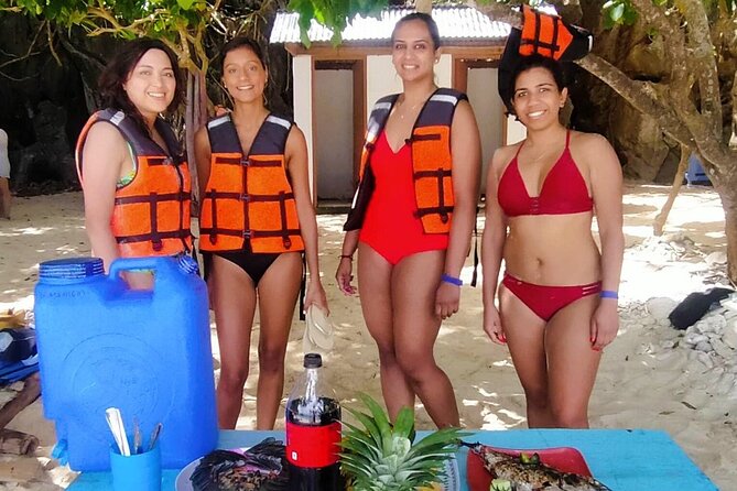 El Nido Full Day Tour C with Buffet Lunch - Matinloc Shrine and a calmer beach break
