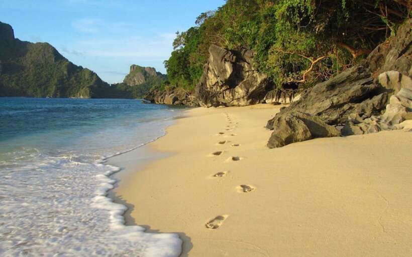 El Nido: Hidden Beaches and Lagoons Boat Hopping Tour D - Why Tour D is a smart alternative to the famous routes