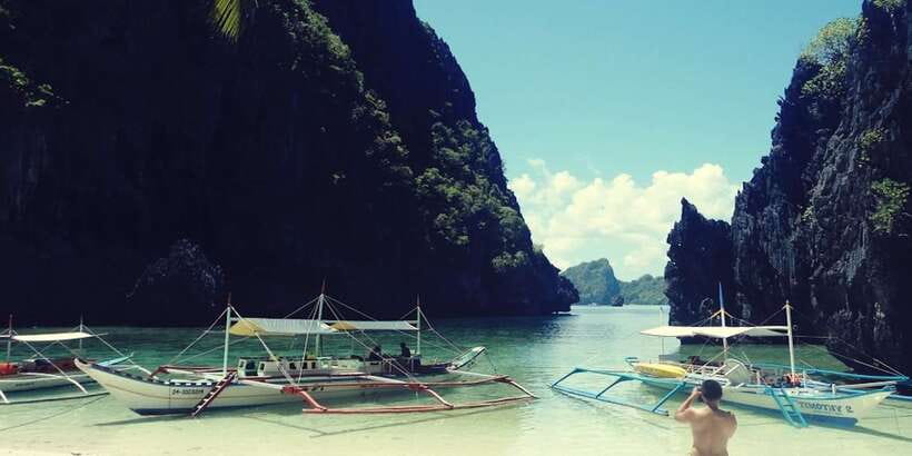 El Nido: Hidden Beaches and Lagoons Boat Hopping Tour D - Snorkeling, kayaking, and swimming: what is included